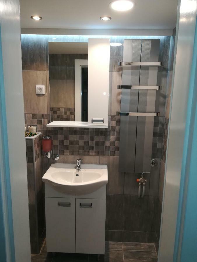 Classy And Cozy - Parking - 3 Beds - Near Center Novi Sad Eksteriør bilde
